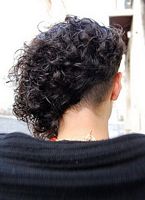 fryzury krótkie asymetryczne - uczesanie damskie zdjęcie numer 146A
